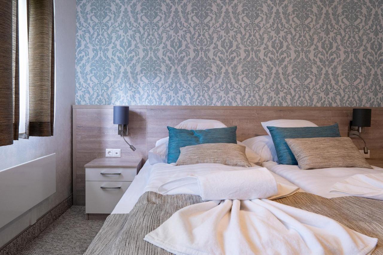 Apartman Nobilis ヘーヴィーズ エクステリア 写真